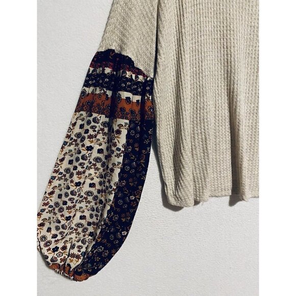 Earthbound Top Womens Medium Floral Bell Sleeve Waffle Knit Peasant Boho - Picture 2 of 6
